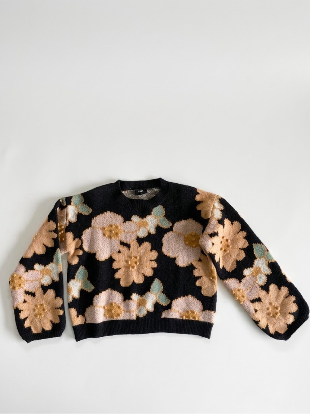 STORIA Oversized Small Floral knit Pullover Sweater